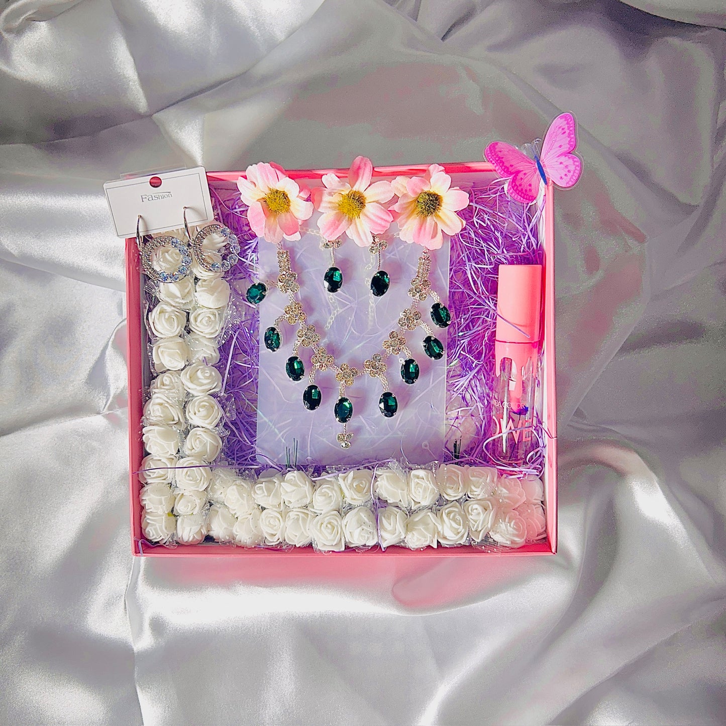 Radiant Green Ruby Necklace & Earrings Gift Hamper 💚