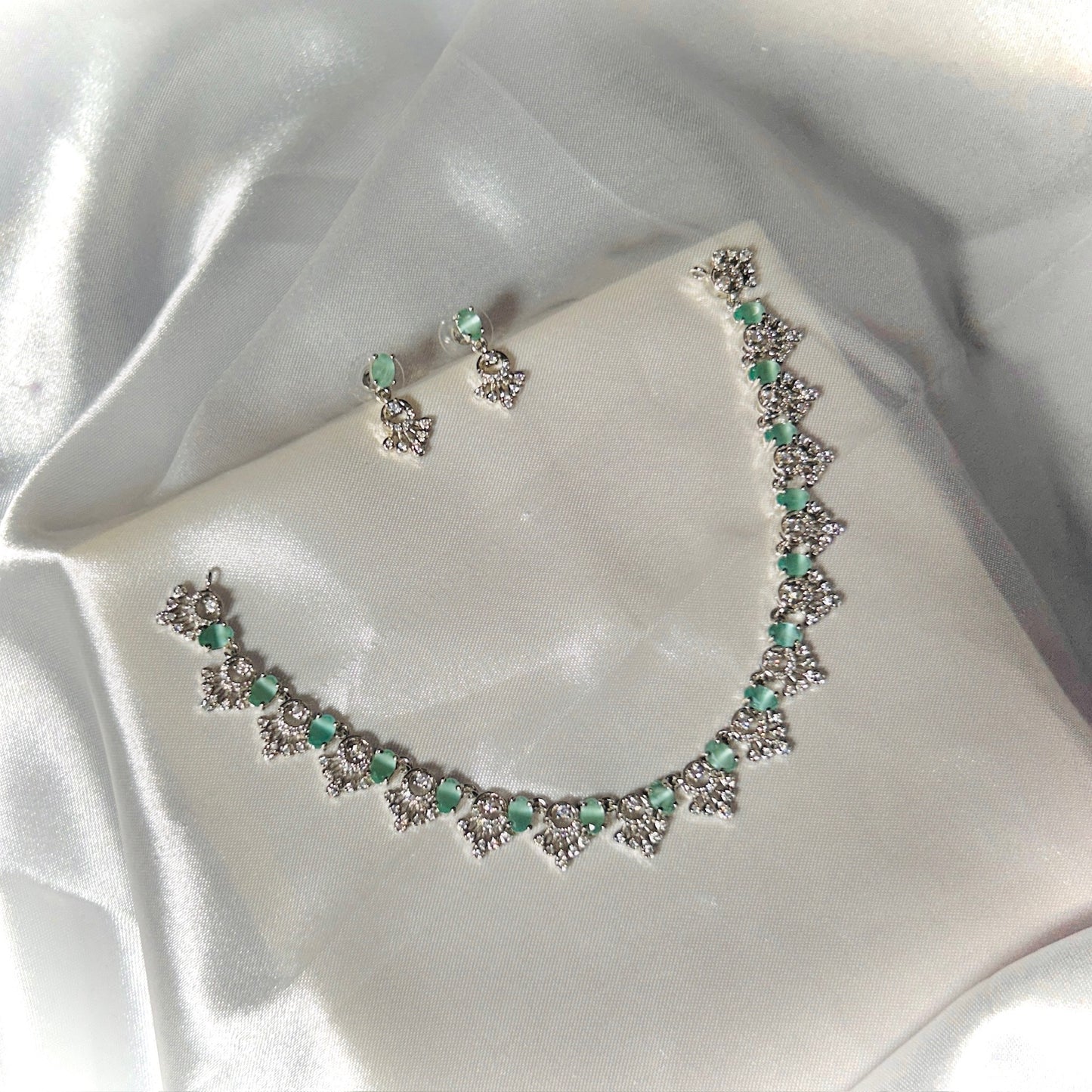π Emerald Grace Necklace Set β¨π